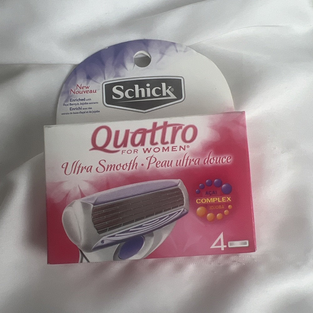 Schick Quattro For‎ Women Ultra Smooth 4 Cartridges Açaí jojoba Complex 2010